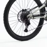 Vélo vtt électrique all-mountain tout suspendu 29" - e-feel 700 s – Image 4